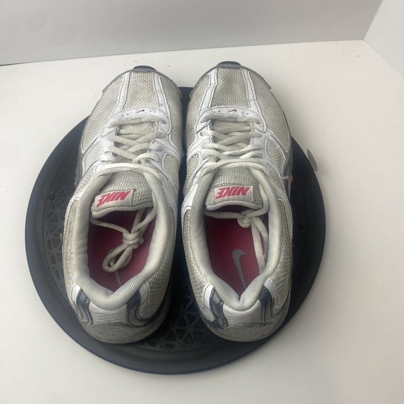 Nike Reax Run 5 Womens Size 9 407987-116 White Metallic Silver Running Shoes - Picture 5 of 8